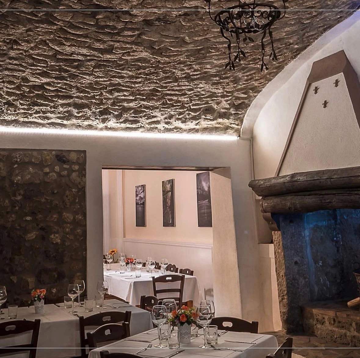 La sala rustica e accogliente di Tenuta Don Sebastiano